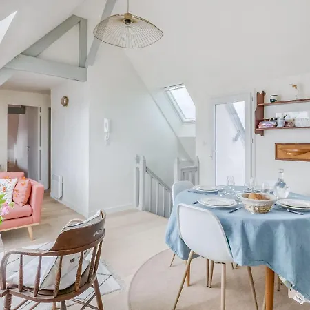 Fleurs D'ajoncs By Interhome Apartment Saint-Malo