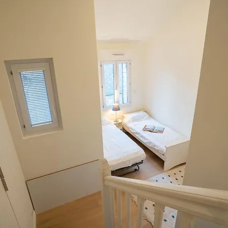 Fleurs D'ajoncs By Interhome Apartment Saint-Malo